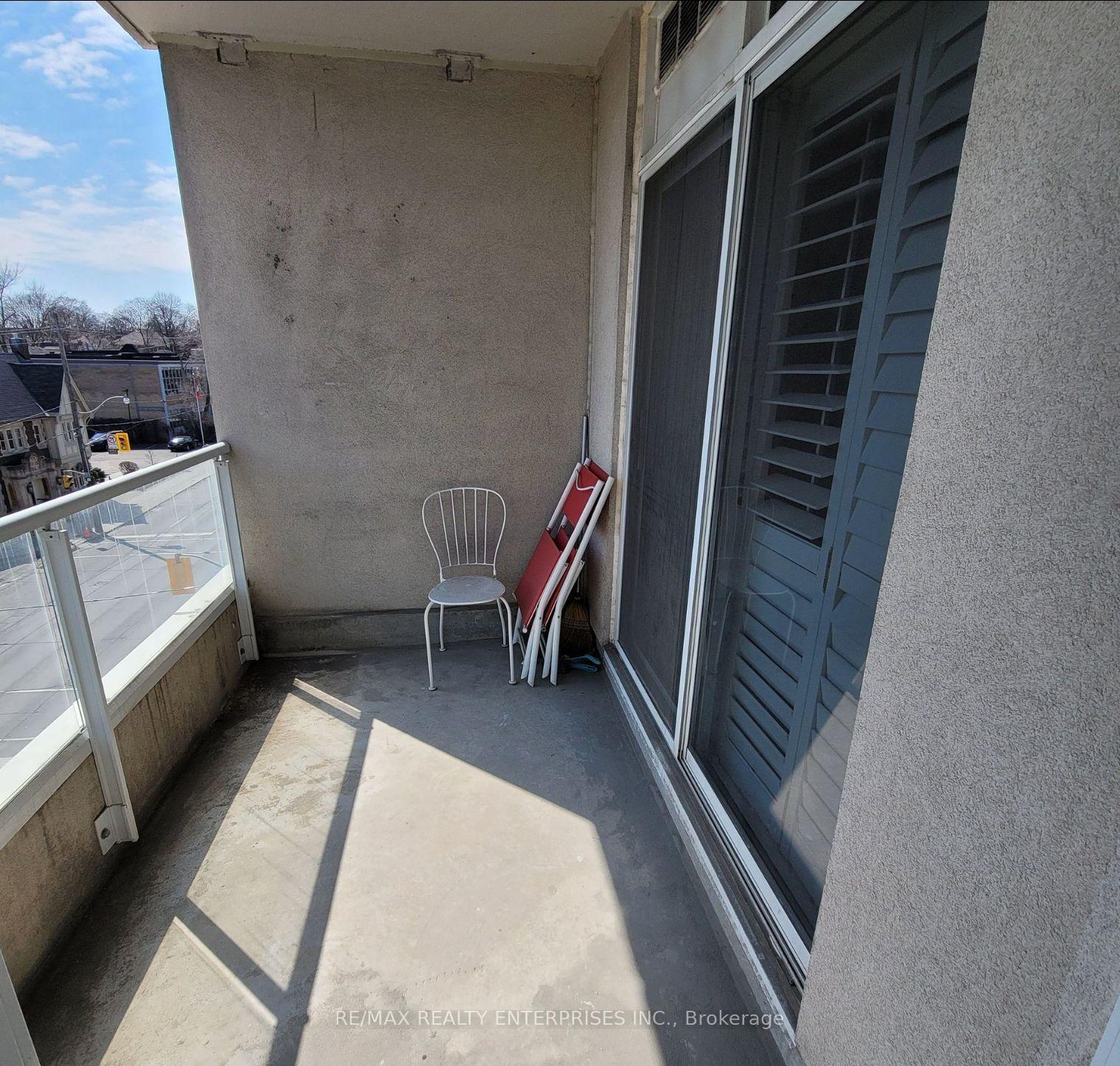 Photo 18 of Unit 408, 2 Edith Drive, Toronto, Yonge-Eglinton — HOMEH