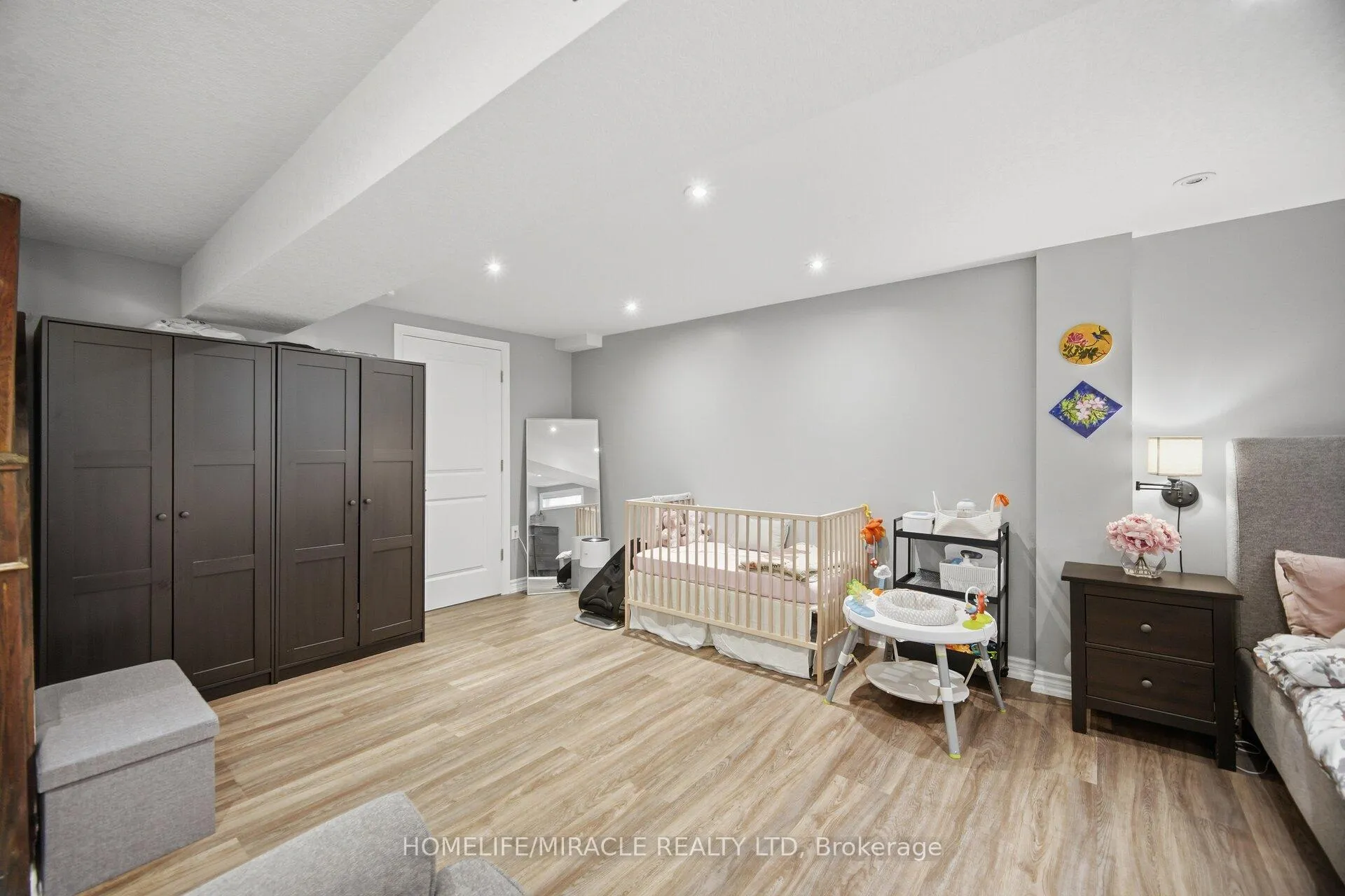 Photo 40 of 50 Westmount Road, Kitchener, St. Marys Hospital — HOMEH
