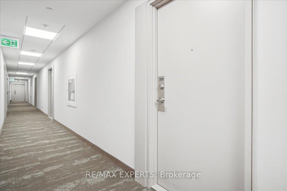 Photo 5 of Unit 209, 681 Yonge Street, Barrie, Painswick South — HOMEH