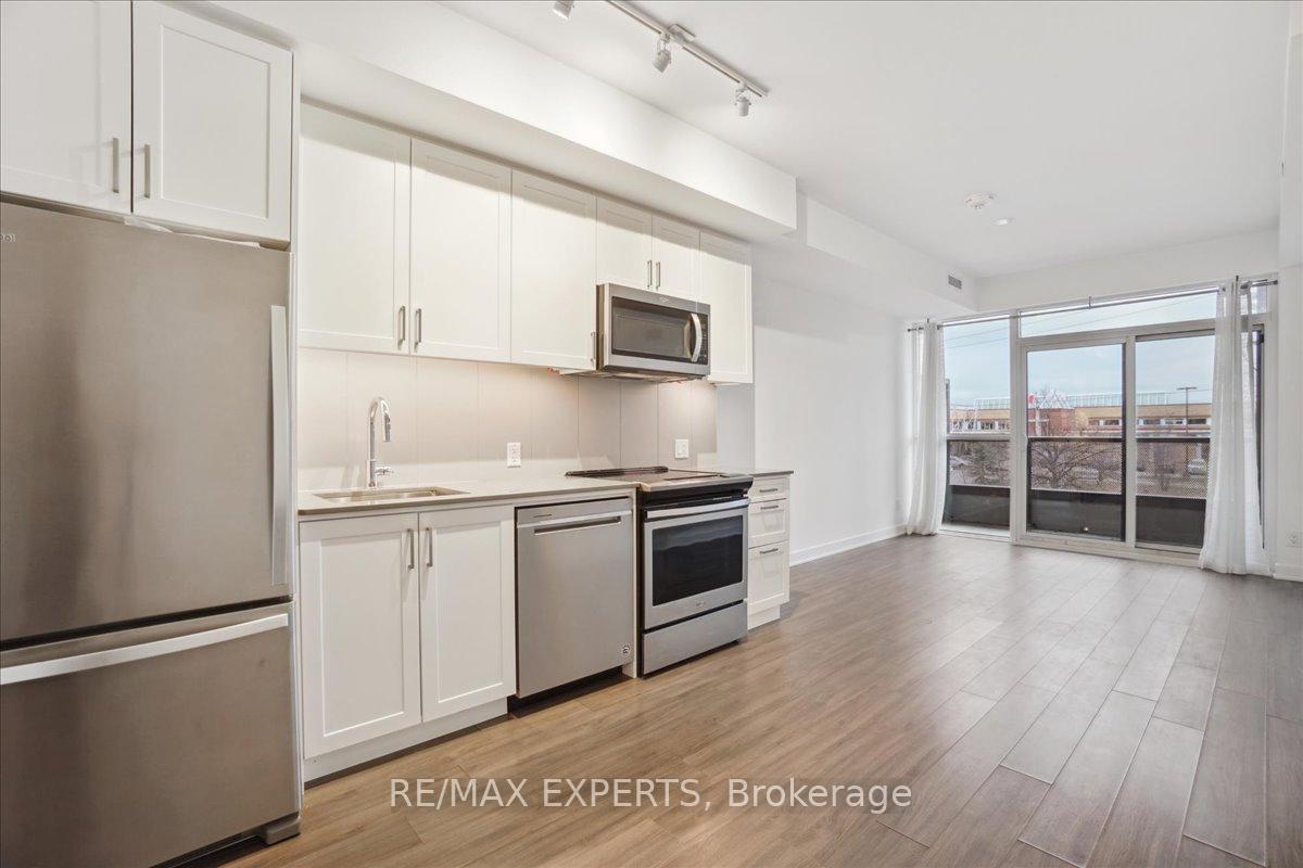 Photo 9 of Unit 209, 681 Yonge Street, Barrie, Painswick South — HOMEH