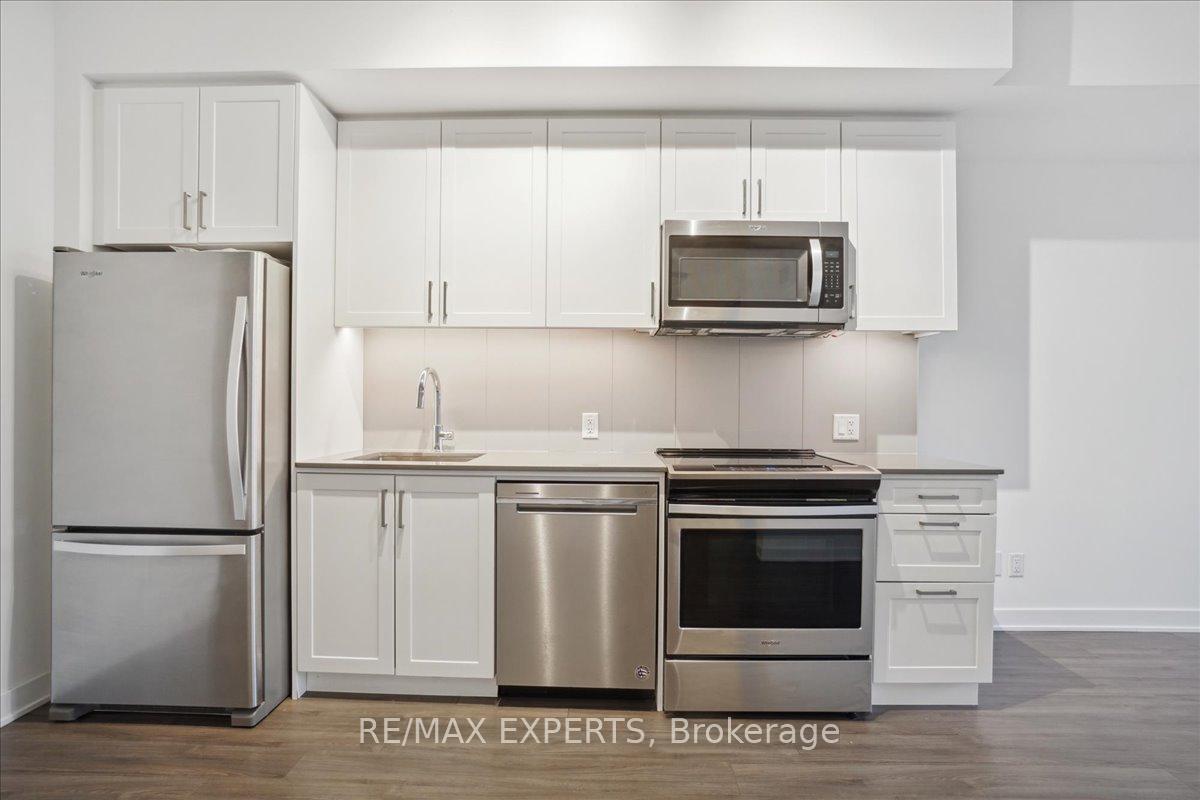 Photo 10 of Unit 209, 681 Yonge Street, Barrie, Painswick South — HOMEH