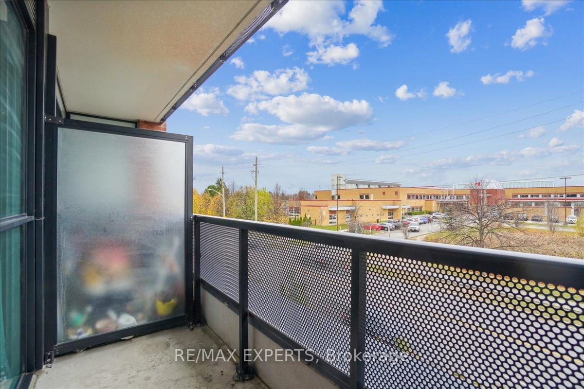 Photo 23 of Unit 209, 681 Yonge Street, Barrie, Painswick South — HOMEH
