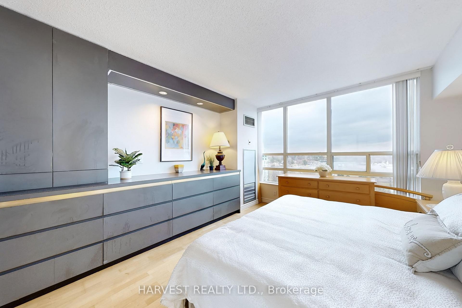Photo 12 of Unit 1104, 7805 Bayview Avenue, Markham, Aileen-Willowbrook — HOMEH