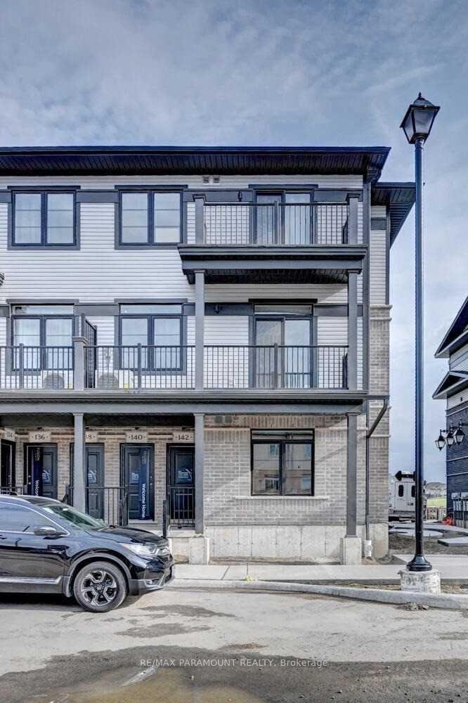 Photo 2 of 144 Wheat Lane, Kitchener, Huron Park — HOMEH