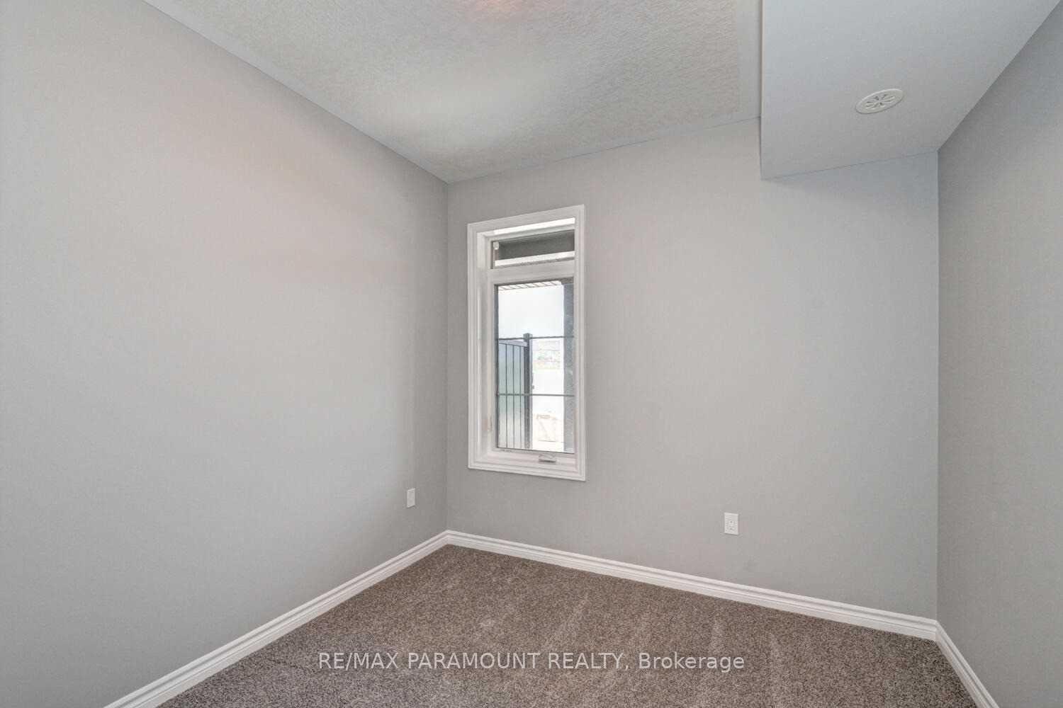 Photo 15 of 144 Wheat Lane, Kitchener, Huron Park — HOMEH