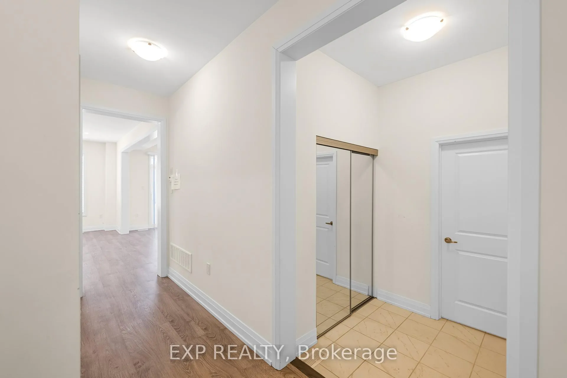 Photo 4 of 20 Daffodil Road, Springwater, Midhurst — HOMEH