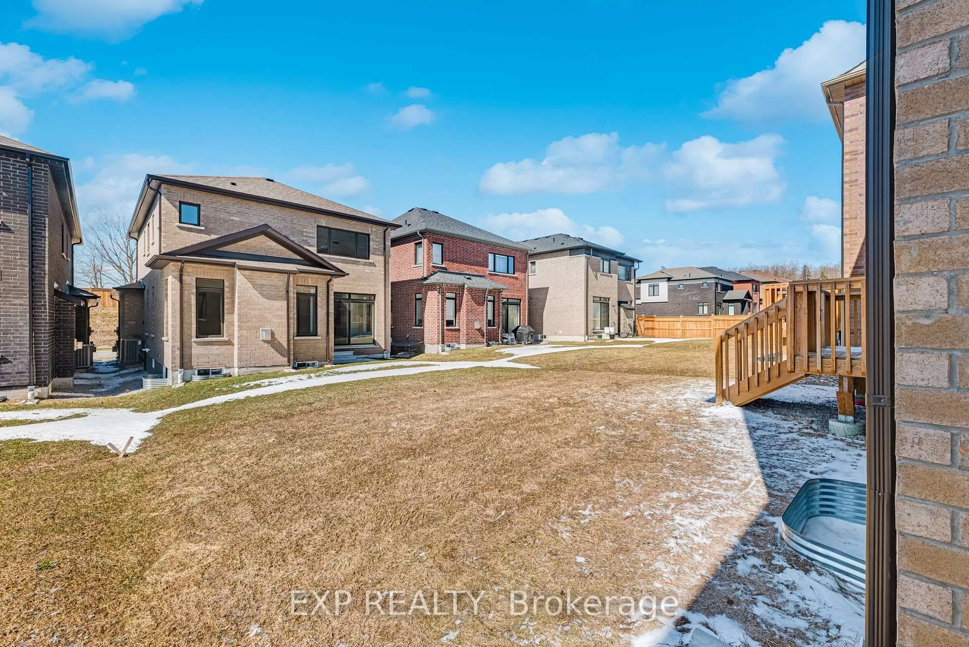 Photo 38 of 20 Daffodil Road, Springwater, Midhurst — HOMEH