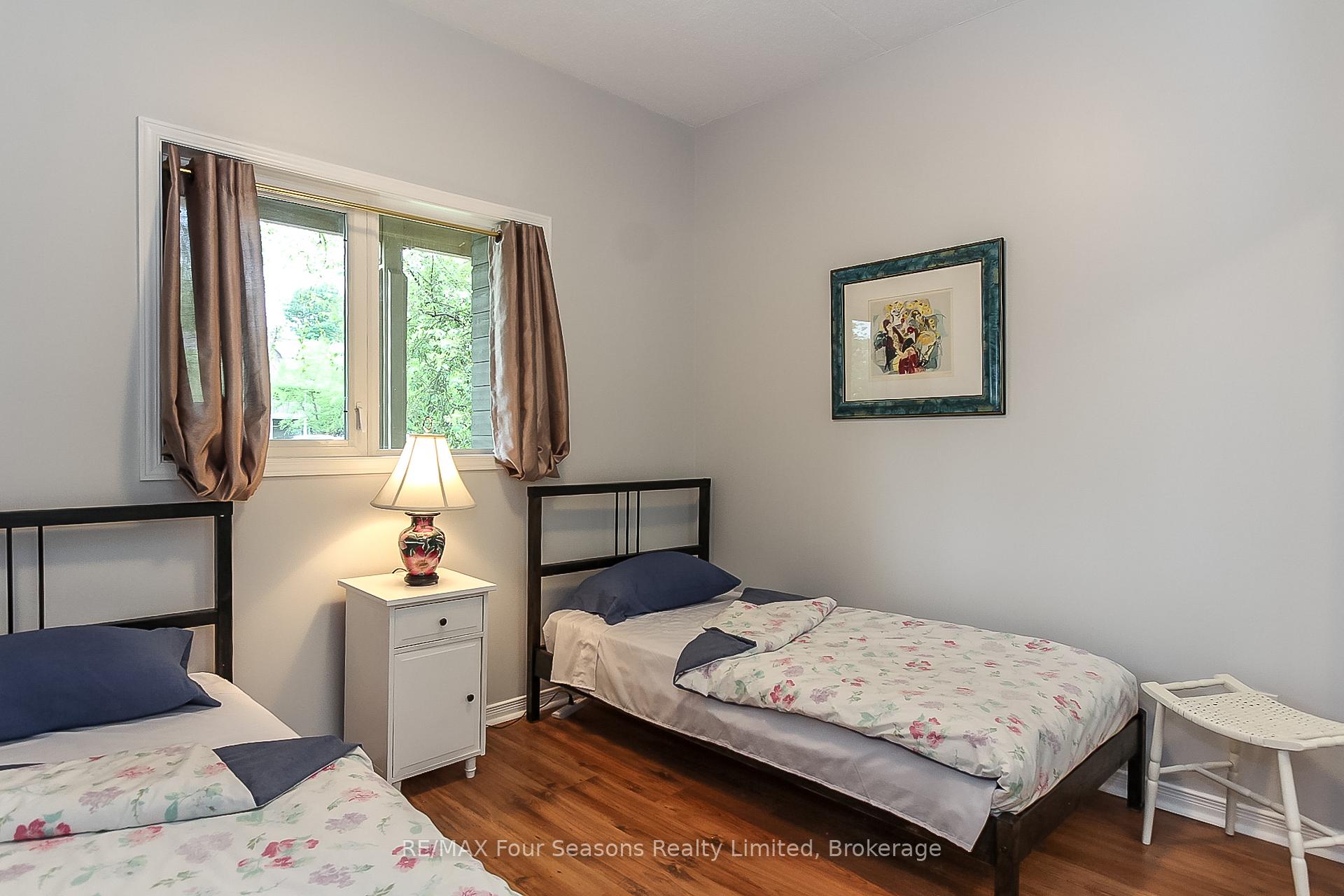 Photo 27 of 919 Cedar Pointe Court, Collingwood — HOMEH
