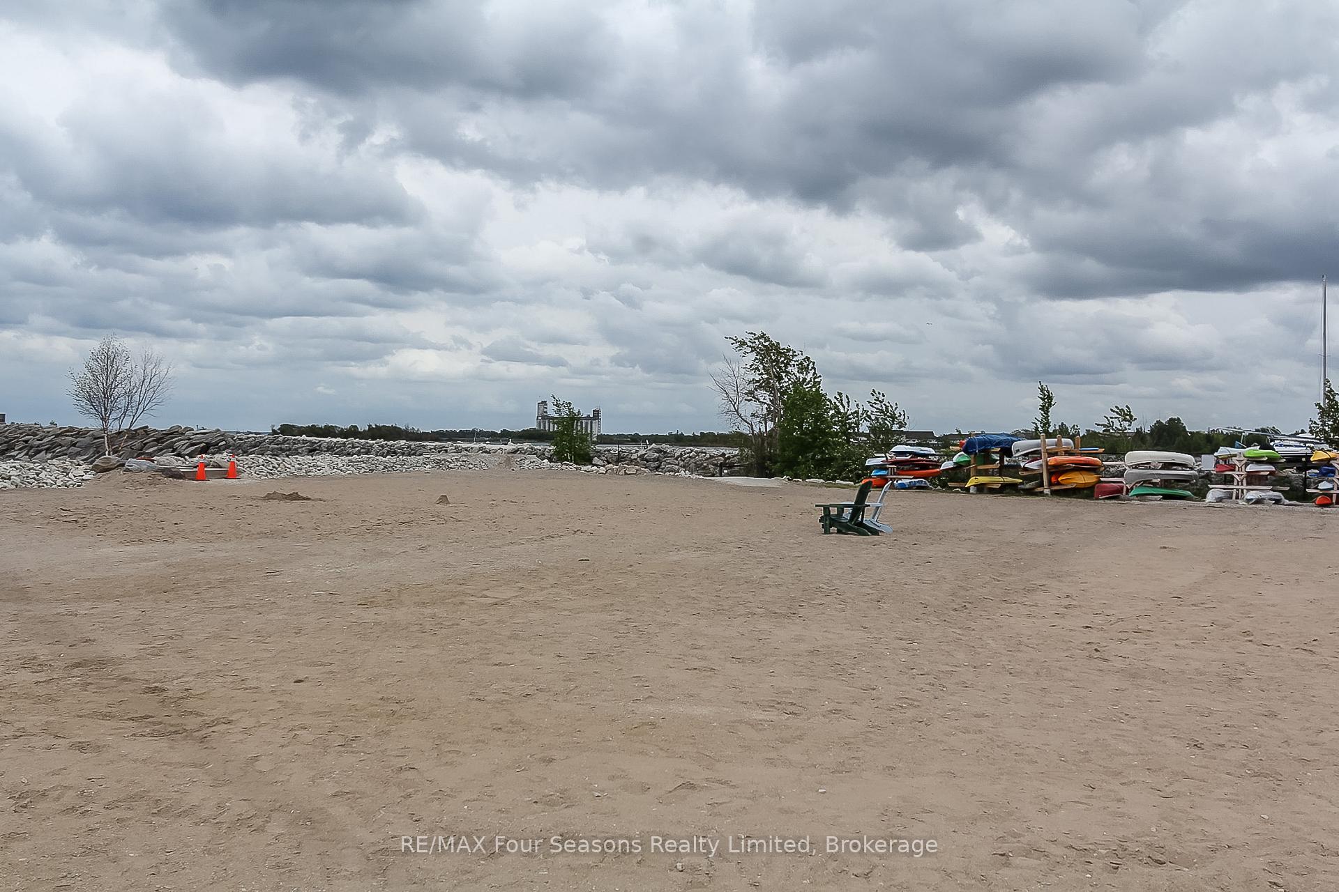 Photo 31 of 919 Cedar Pointe Court, Collingwood — HOMEH