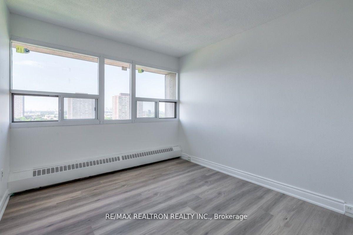 Photo 13 of Unit 1904, 100 Leeward Glenway, Toronto, Flemingdon Park — HOMEH