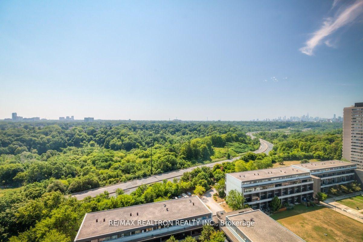 Photo 17 of Unit 1904, 100 Leeward Glenway, Toronto, Flemingdon Park — HOMEH