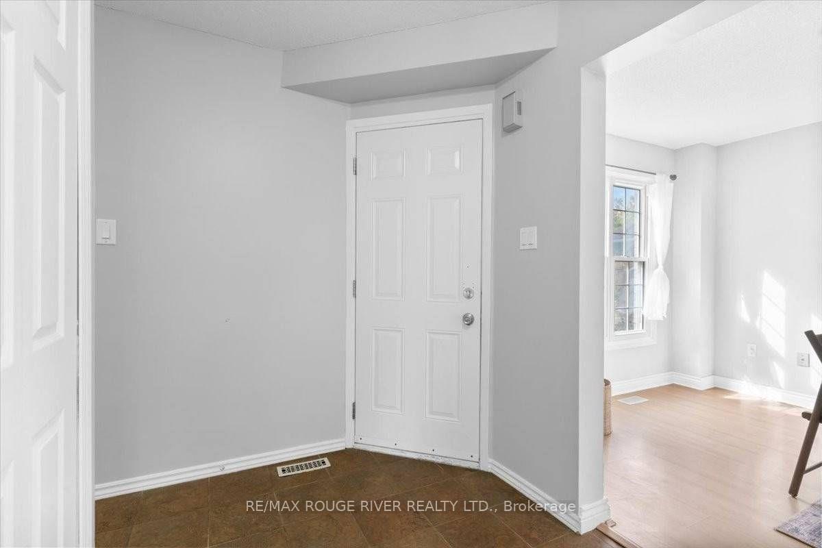 Photo 2 of Unit Main, 7 Inglis Avenue, Clarington, Courtice — HOMEH