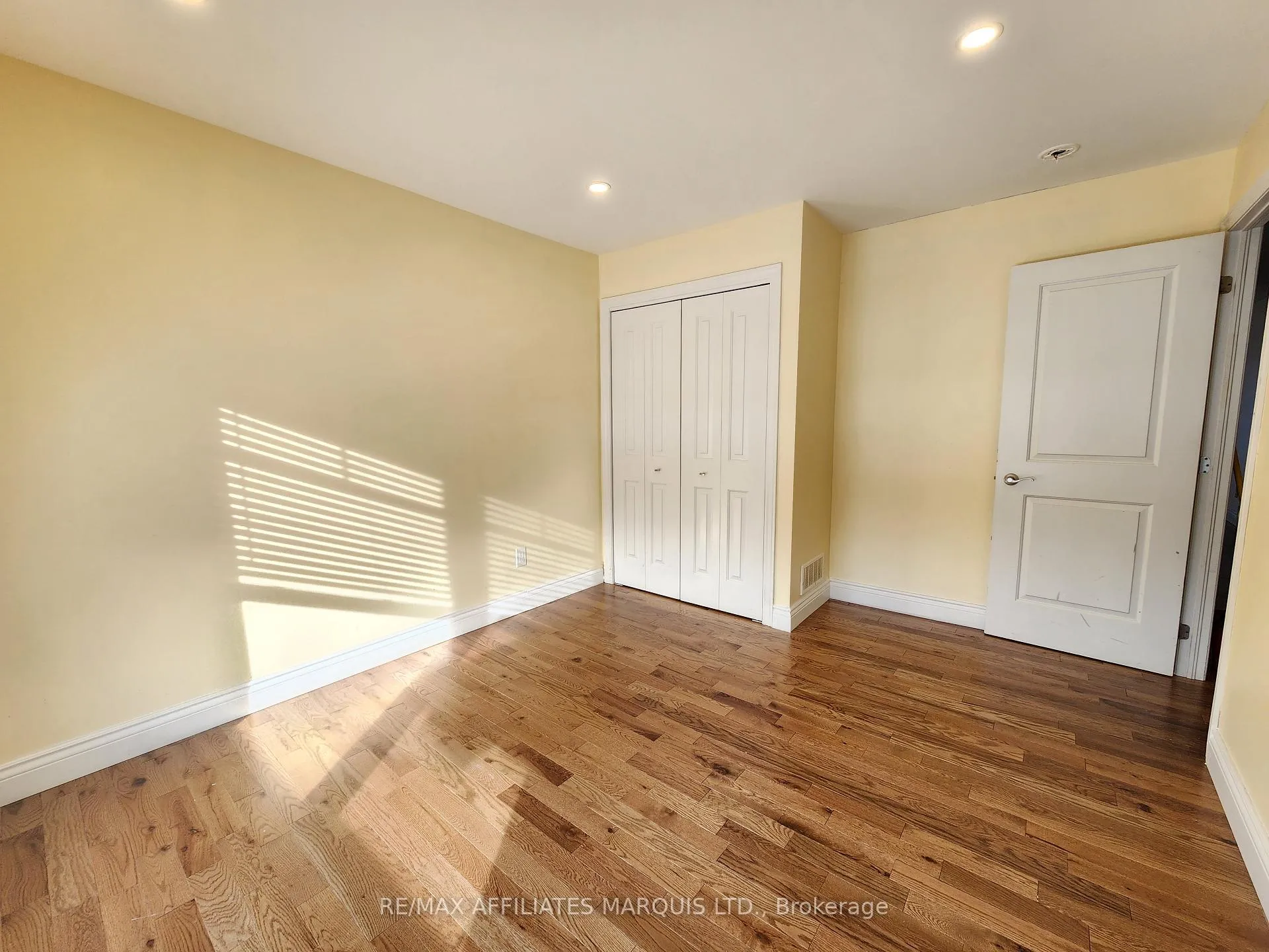 Photo 12 of 70 Forestdale Crescent, Cornwall — HOMEH