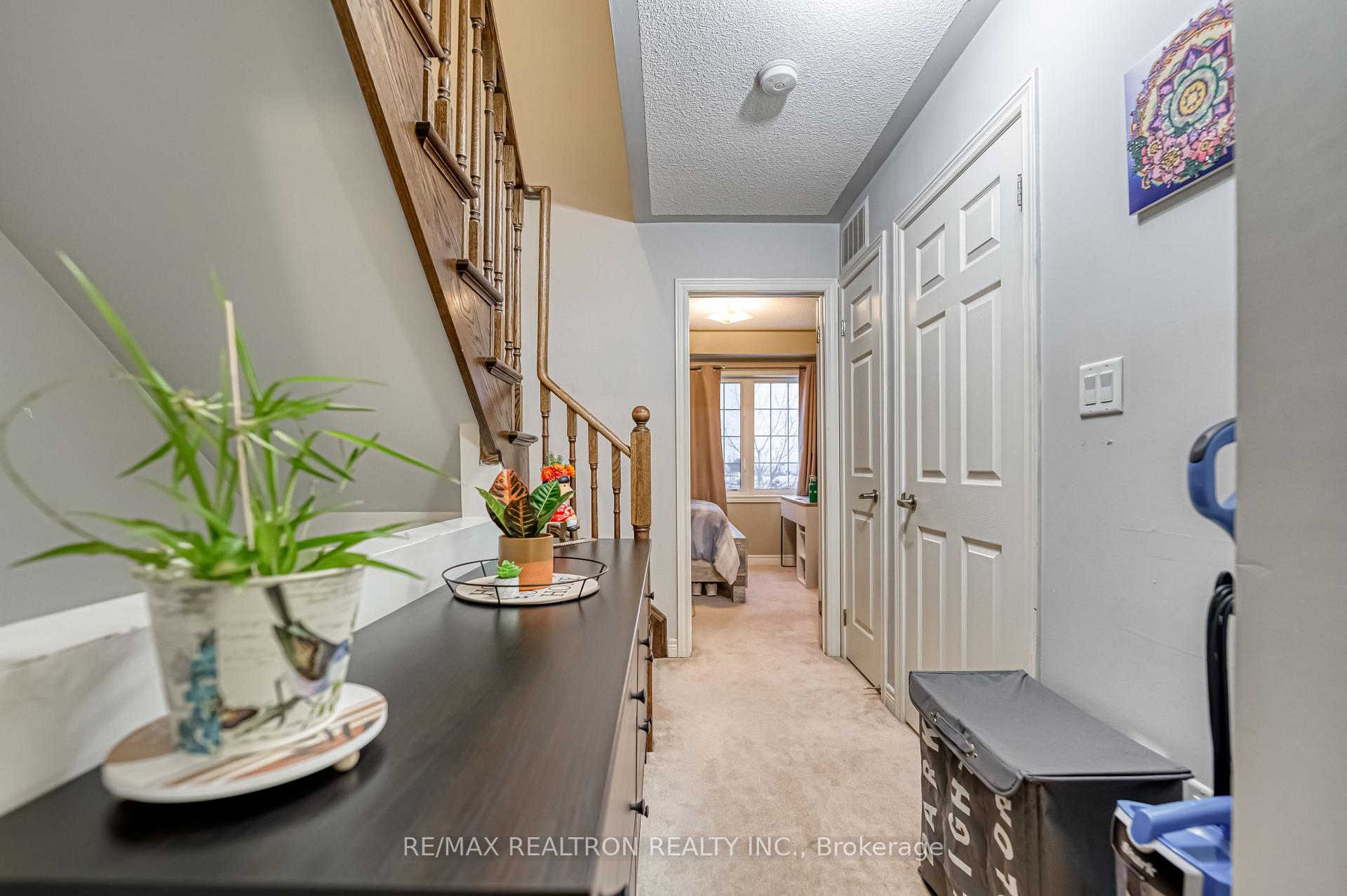 Photo 17 of 29 Cooperage Lane, Ajax, Central — HOMEH