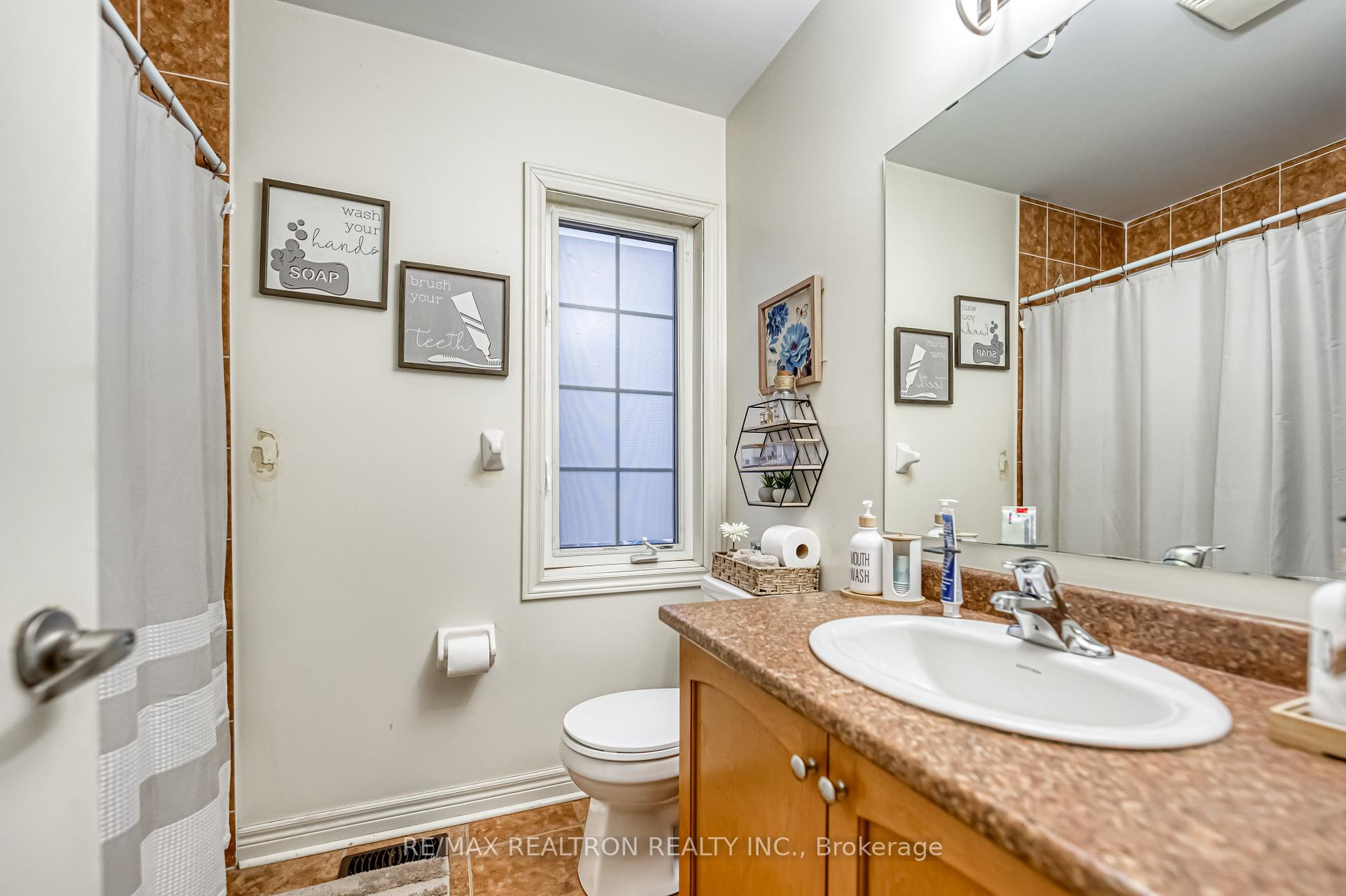 Photo 20 of 29 Cooperage Lane, Ajax, Central — HOMEH
