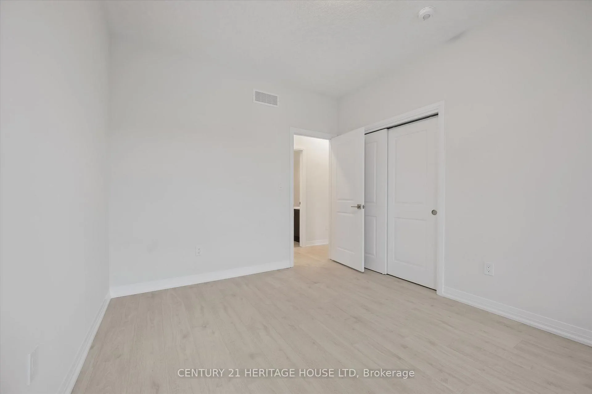 Photo 32 of Unit B039, 525 Erinbrook Drive, Kitchener, Laurentian Hills/Country Hills W — HOMEH