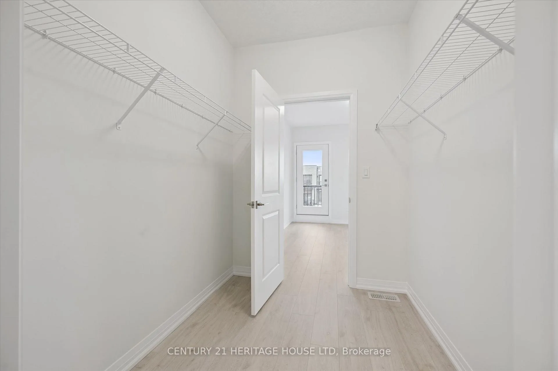 Photo 41 of Unit B039, 525 Erinbrook Drive, Kitchener, Laurentian Hills/Country Hills W — HOMEH