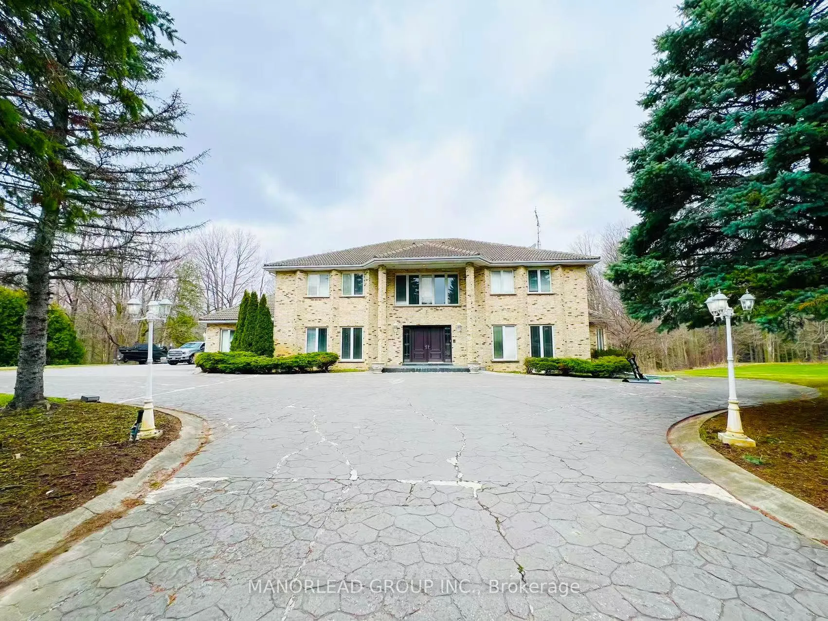 Photo of 270 Greenbrooke Drive