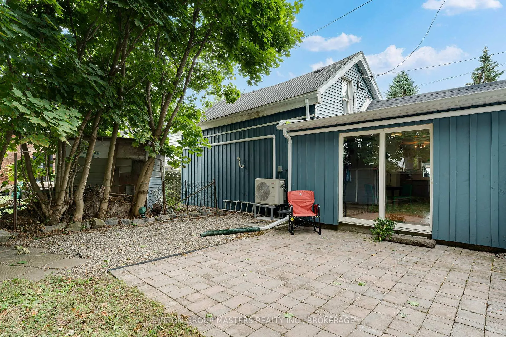 Photo 31 of 60 Centre Street, Gananoque — HOMEH
