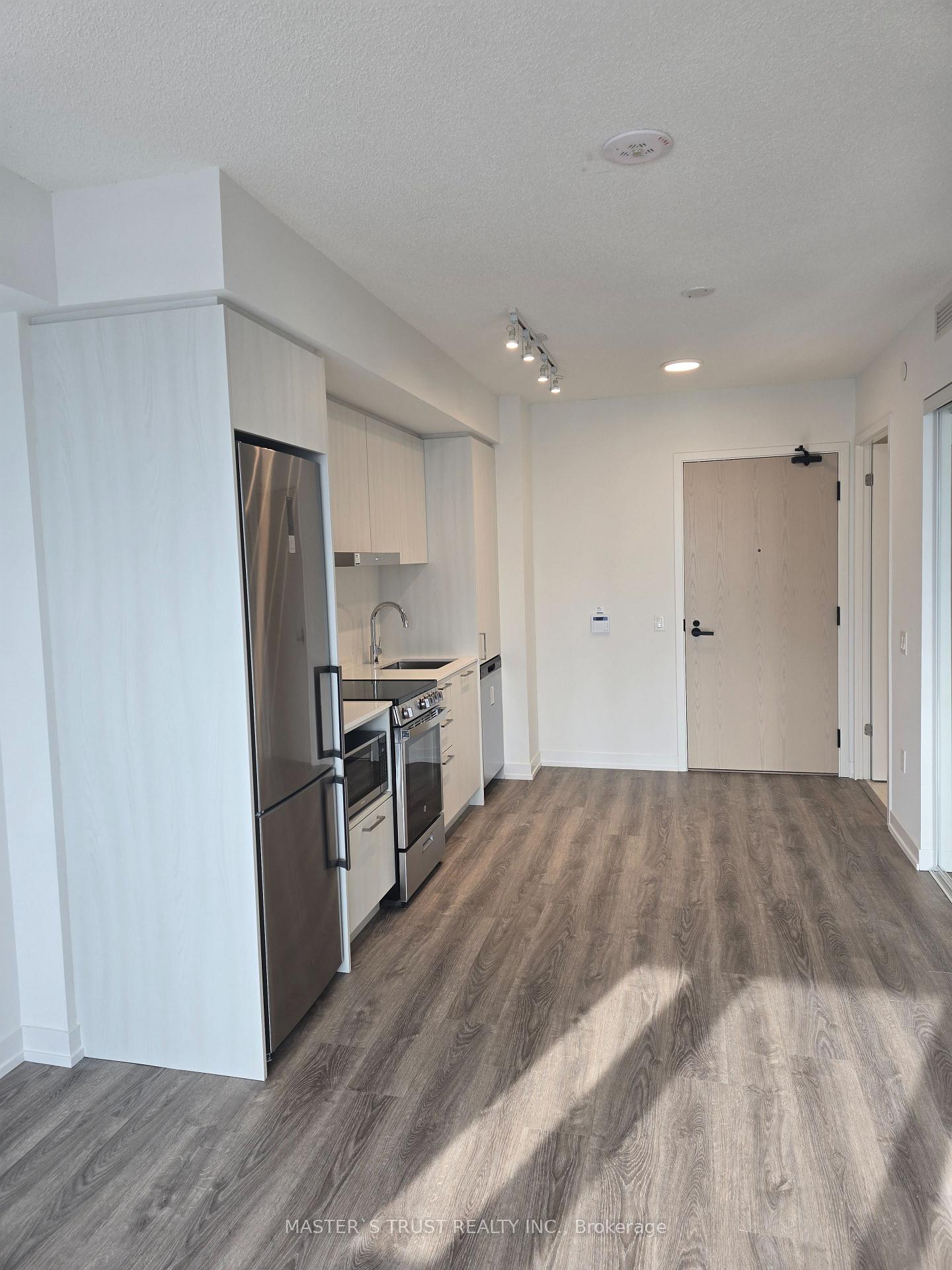 Photo 4 of Unit 1505, 195 Commerce Street, Vaughan, Vaughan Corporate Centre — HOMEH