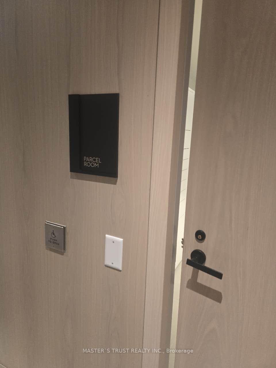 Photo 8 of Unit 1505, 195 Commerce Street, Vaughan, Vaughan Corporate Centre — HOMEH