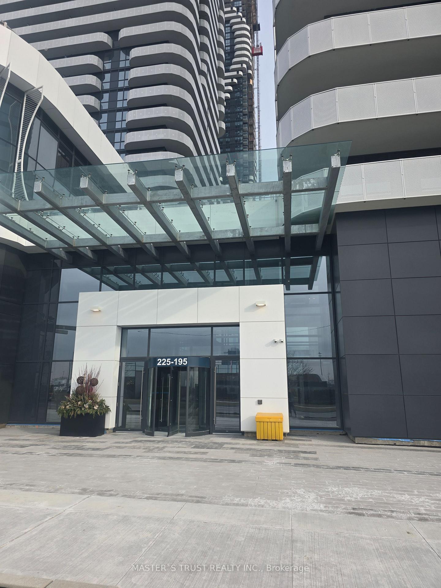 Photo 16 of Unit 1505, 195 Commerce Street, Vaughan, Vaughan Corporate Centre — HOMEH
