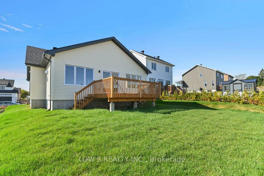 Photo 34 of 9 Arber Street, Champlain, Vankleek Hill — HOMEH