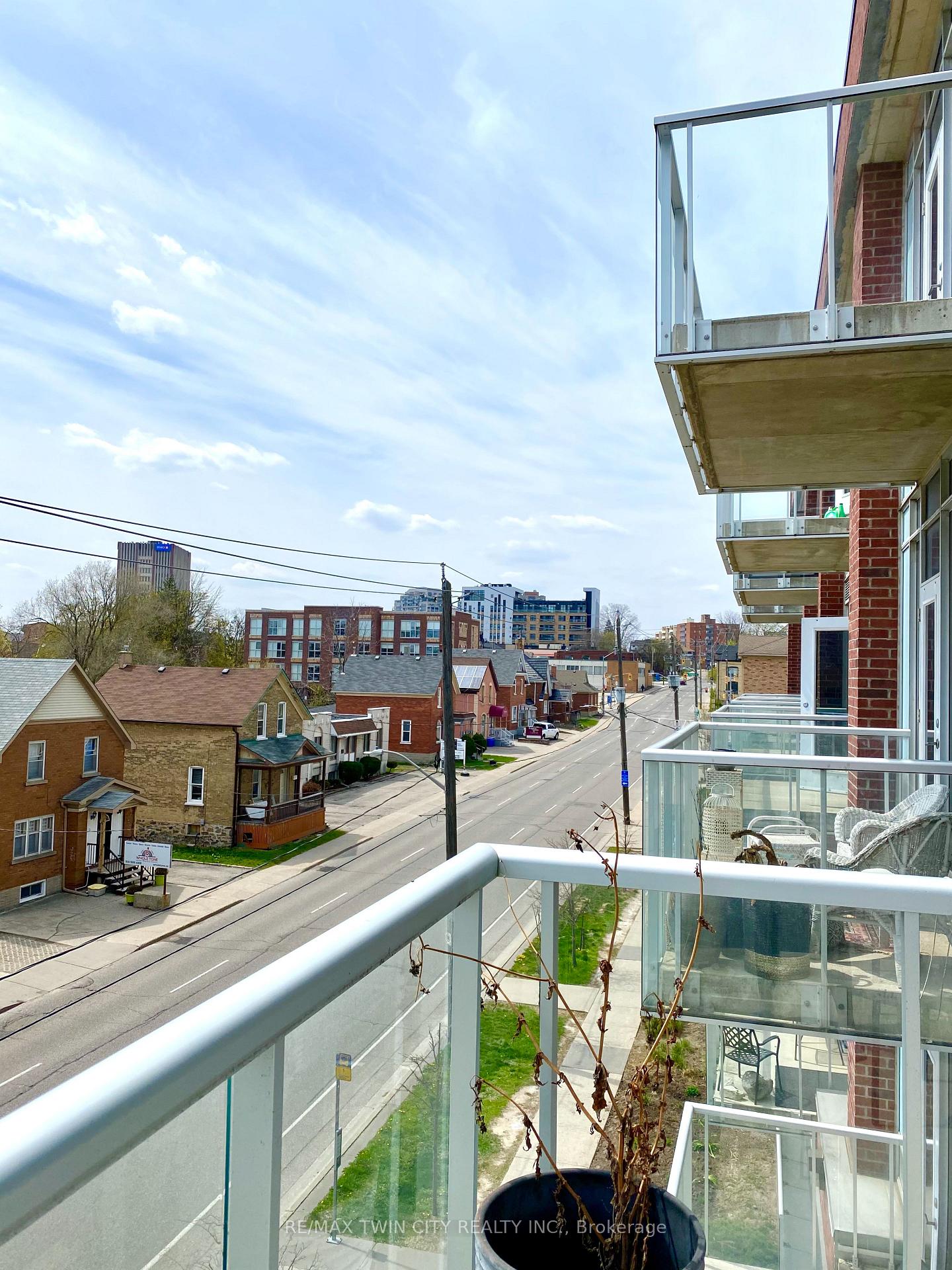 Photo 5 of Unit 309, 42 Bridgeport Road E, Waterloo — HOMEH