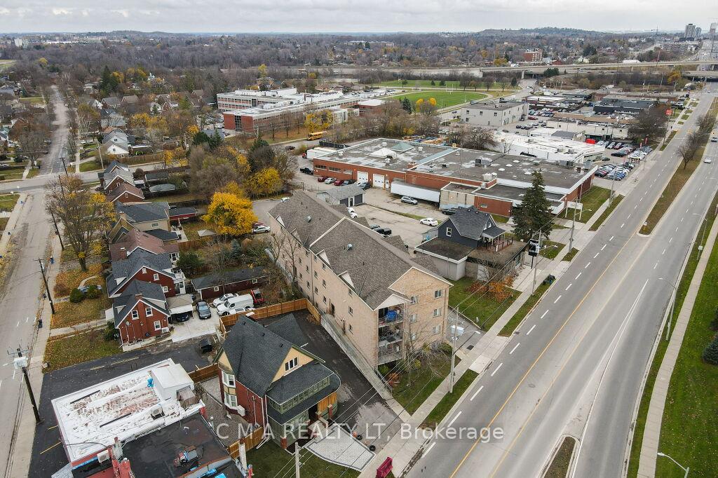 Photo 40 of Unit 302, 1522 King Street E, Kitchener — HOMEH