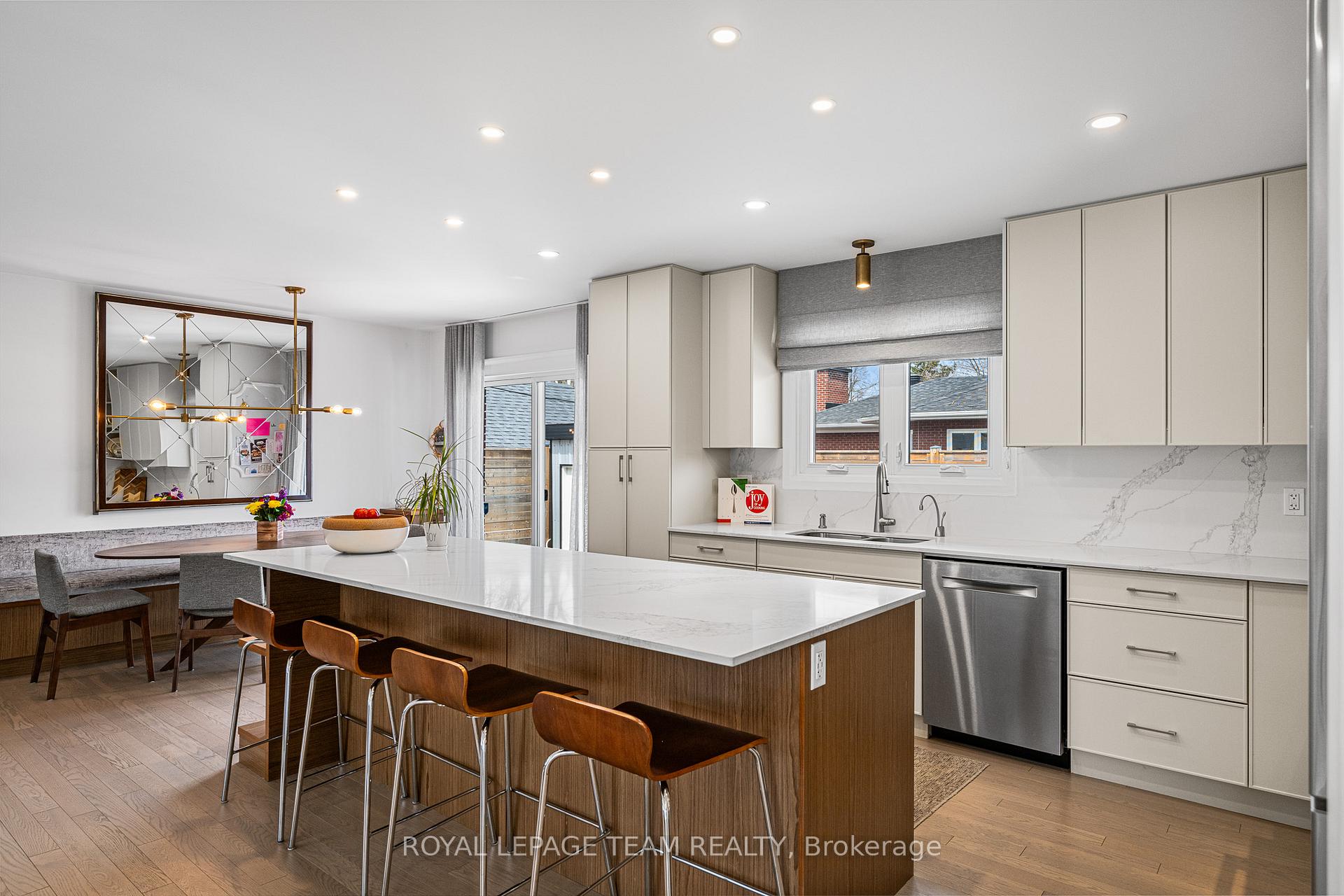 Photo 9 of 767 Cork Street, Ottawa, Elmvale Acres — HOMEH