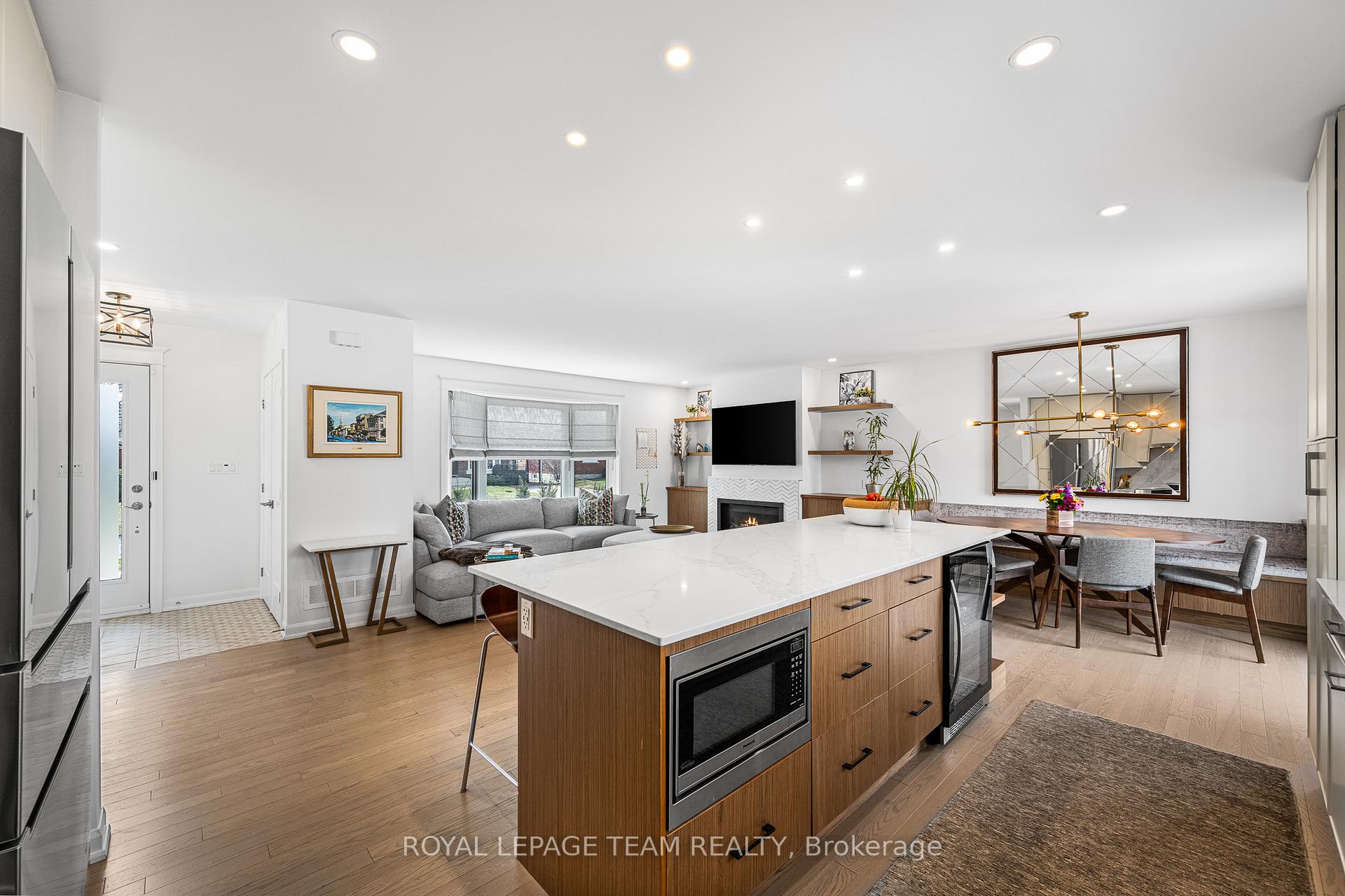 Photo 13 of 767 Cork Street, Ottawa, Elmvale Acres — HOMEH