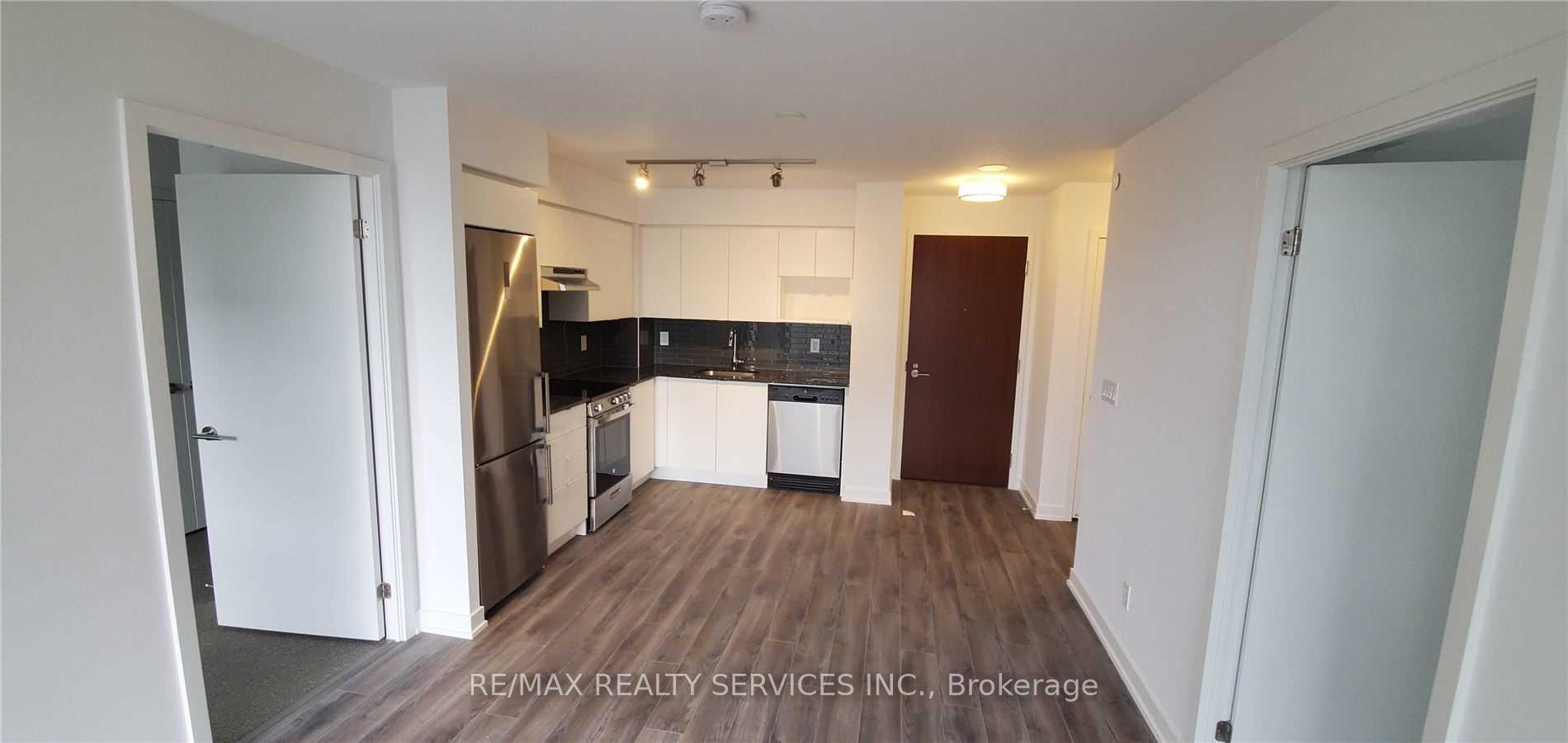 Photo 5 of Unit 523, 120 Varna Drive, Toronto, Englemount-Lawrence — HOMEH