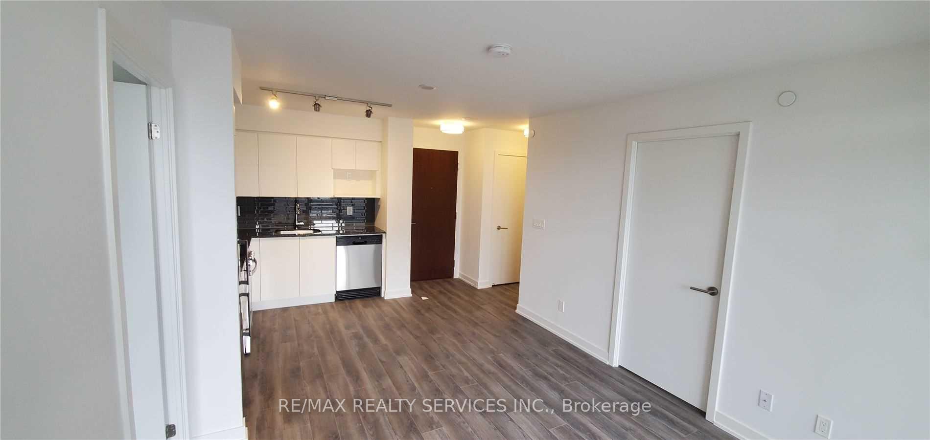 Photo 6 of Unit 523, 120 Varna Drive, Toronto, Englemount-Lawrence — HOMEH