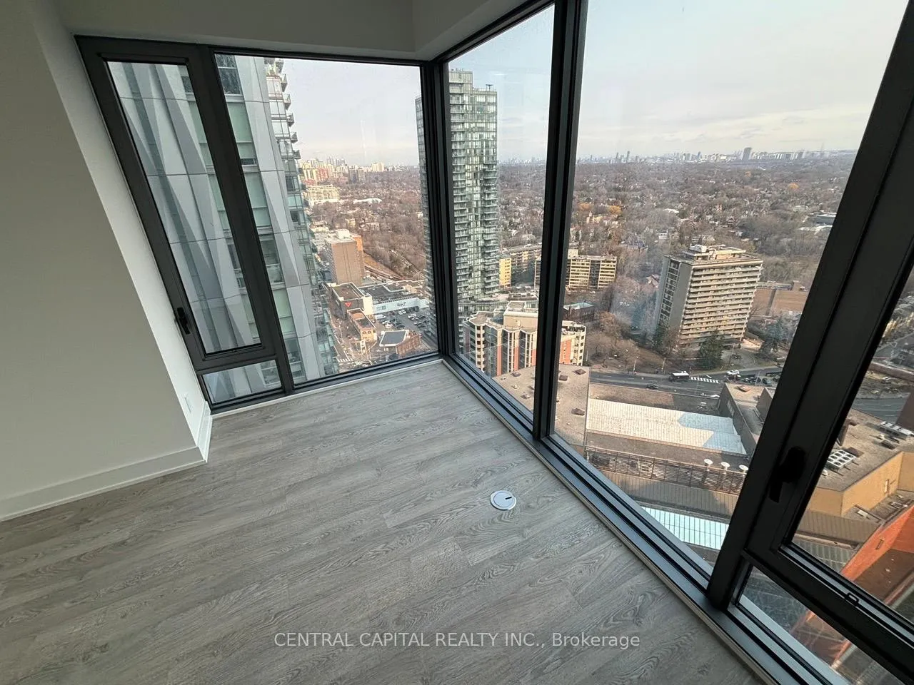 Photo 4 of Unit 2808, 8 Cumberland Street, Toronto, The Annex — HOMEH