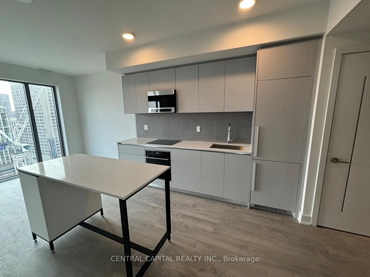 Photo 6 of Unit 2808, 8 Cumberland Street, Toronto, The Annex — HOMEH