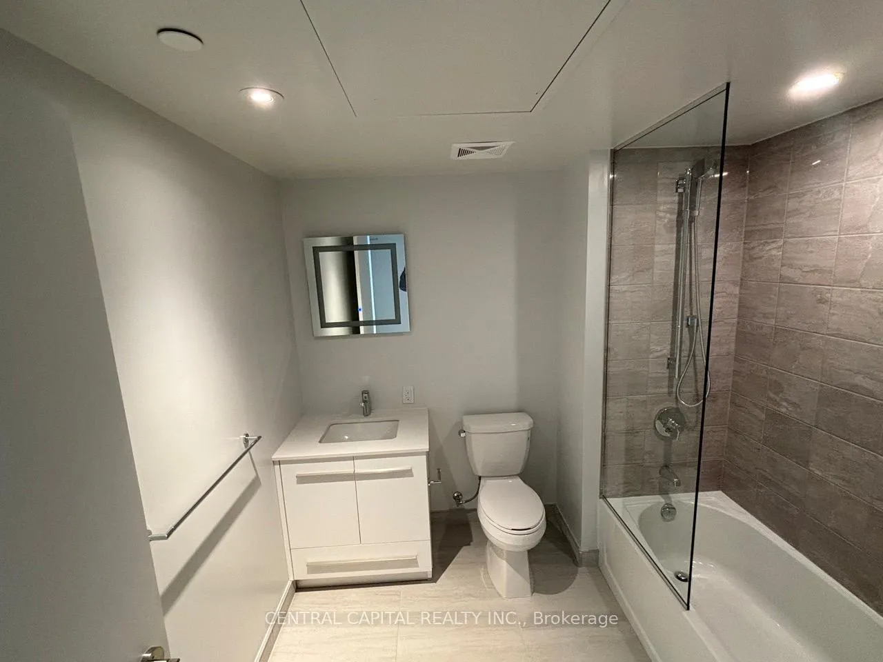 Photo 7 of Unit 2808, 8 Cumberland Street, Toronto, The Annex — HOMEH