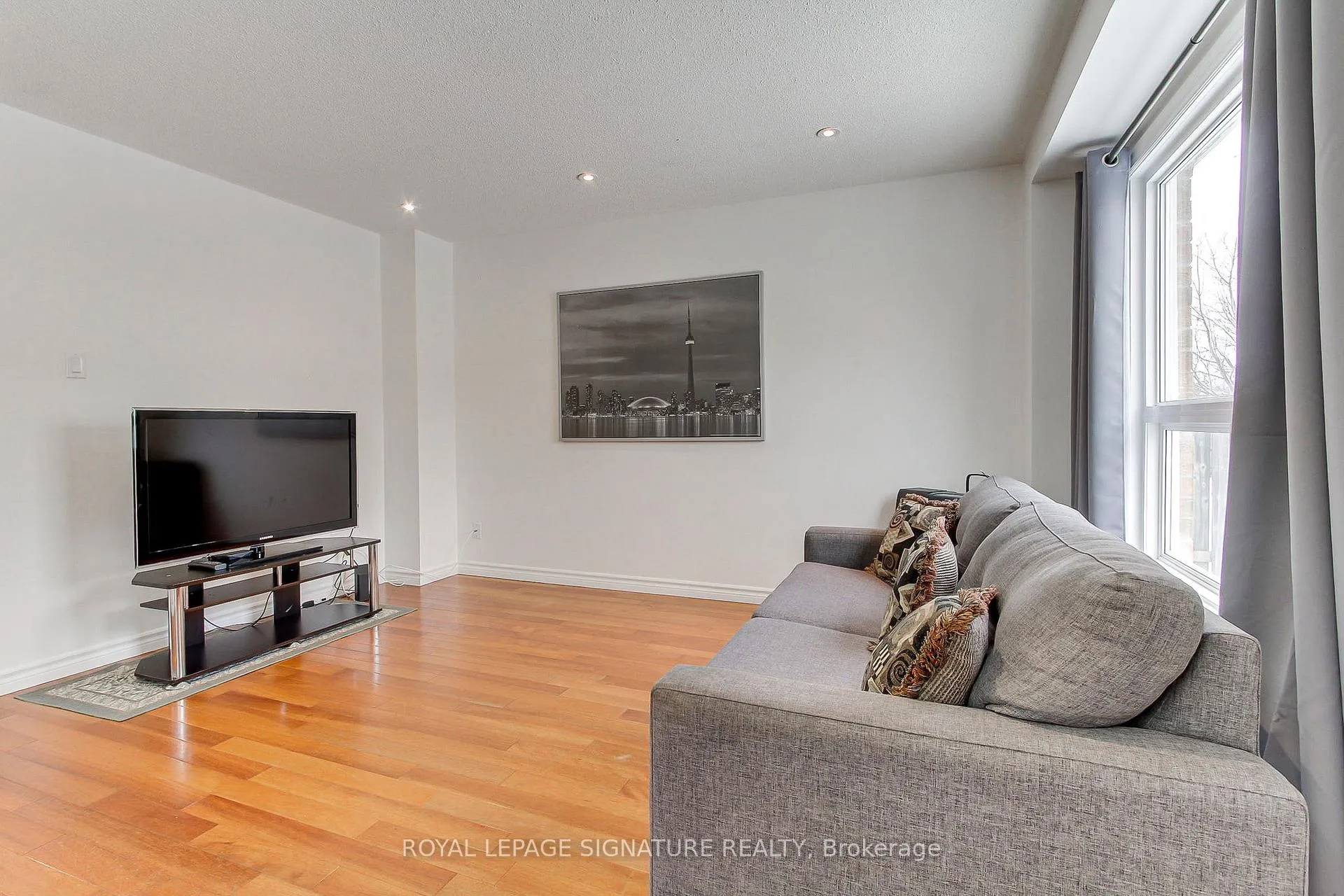 Photo 21 of 6 Driftwood Crescent, Brampton, Heart Lake East — HOMEH