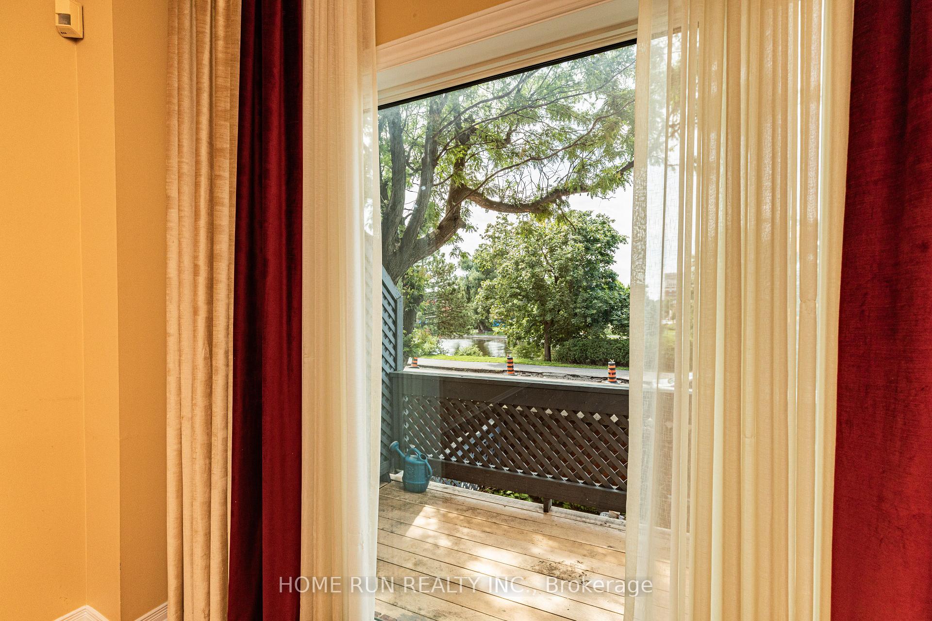 Photo 6 of 225 Echo Drive, Ottawa, Ottawa East — HOMEH