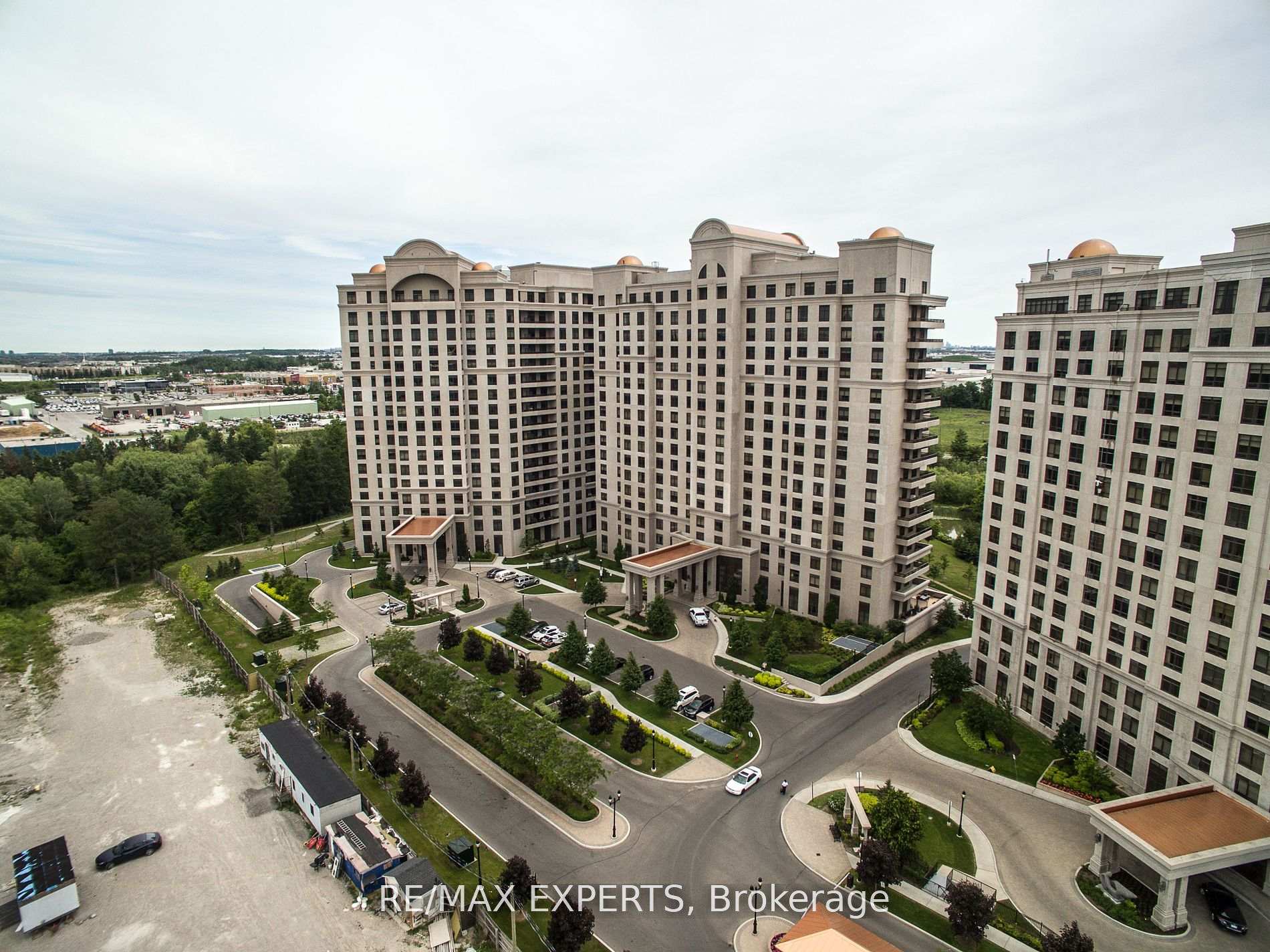 Front of Unit 715, 9255 Jane Street
