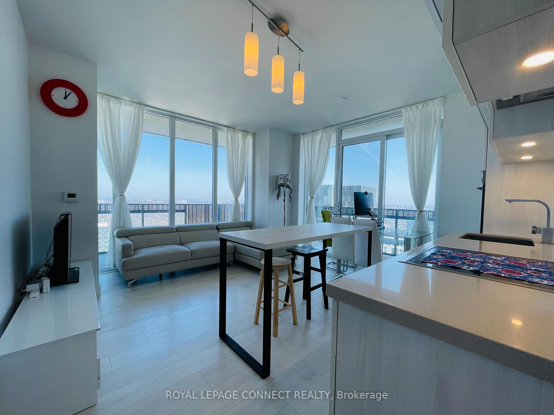 Photo 10 of Unit 4708, 8 Eglinton Avenue E, Toronto, Mount Pleasant East — HOMEH