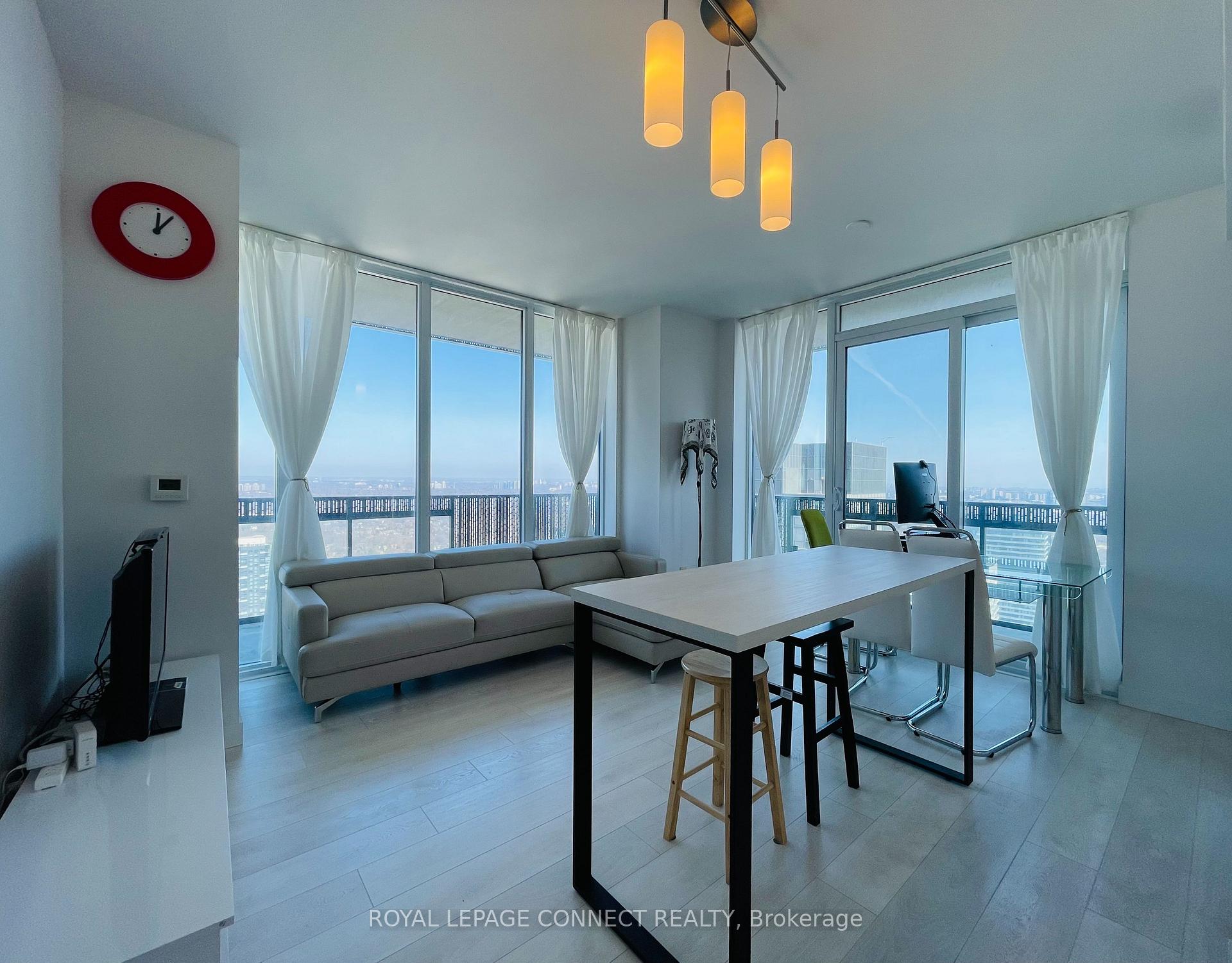 Photo 11 of Unit 4708, 8 Eglinton Avenue E, Toronto, Mount Pleasant East — HOMEH