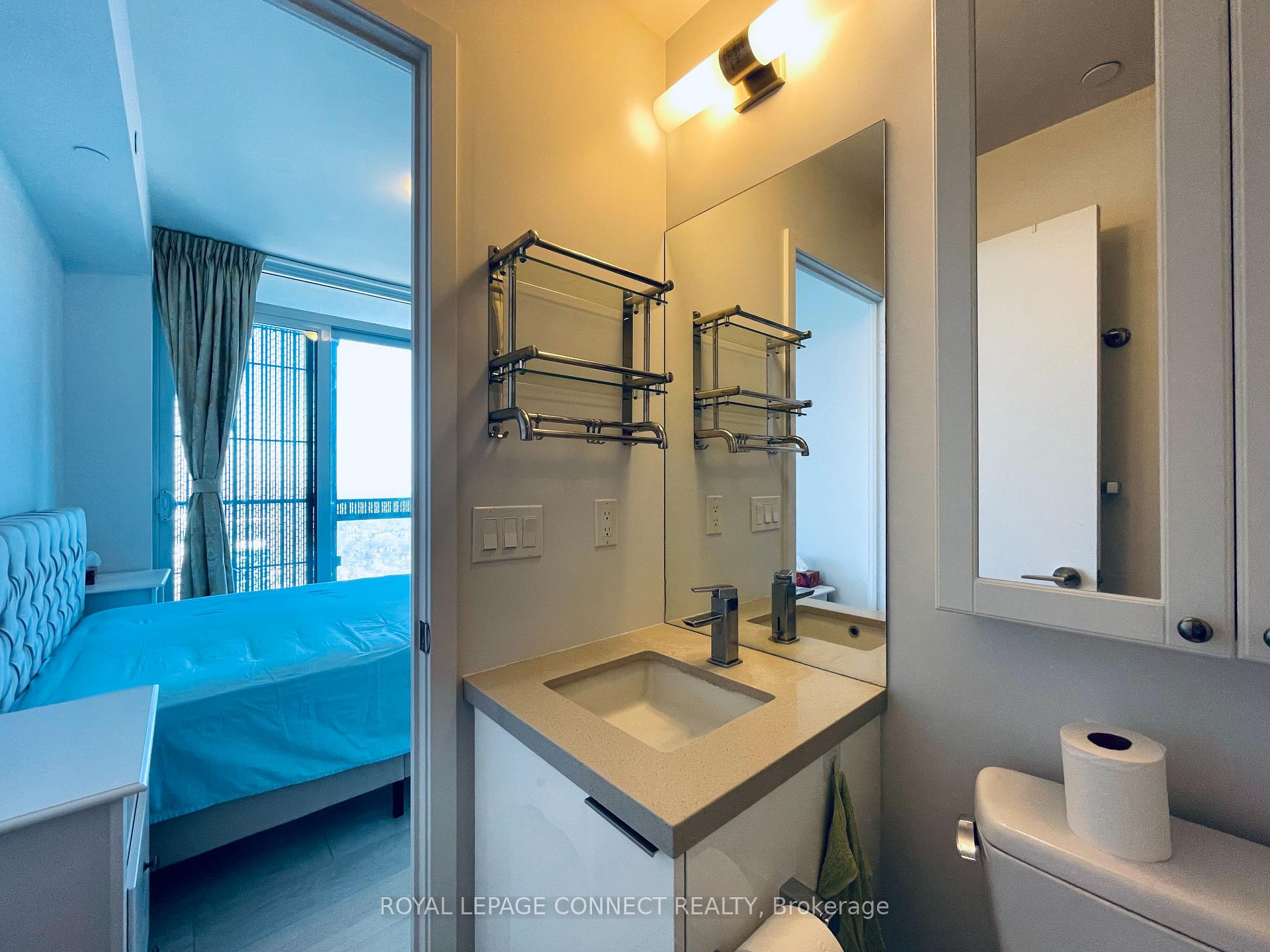 Photo 27 of Unit 4708, 8 Eglinton Avenue E, Toronto, Mount Pleasant East — HOMEH