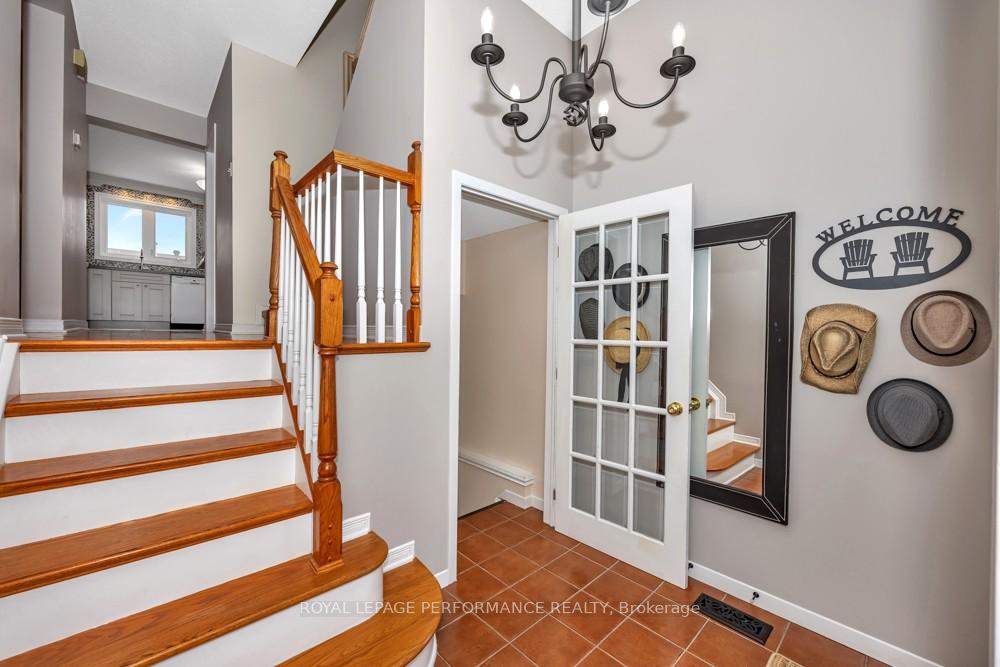 Photo 6 of 15 Homestead Street, Ottawa, Borden Farm/Stewart Farm/Carleton Heights/Parkwood Hills — HOMEH