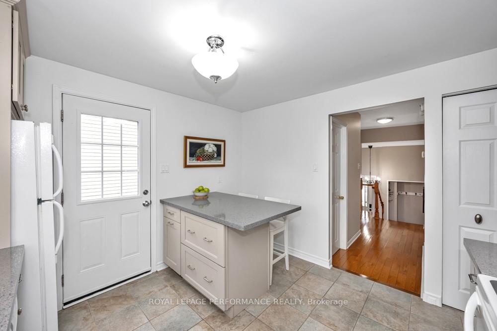 Photo 17 of 15 Homestead Street, Ottawa, Borden Farm/Stewart Farm/Carleton Heights/Parkwood Hills — HOMEH