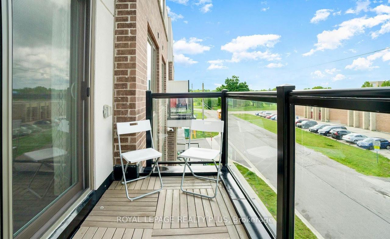 Photo 4 of Unit 108, 1460 Whites Road, Pickering, Woodlands — HOMEH