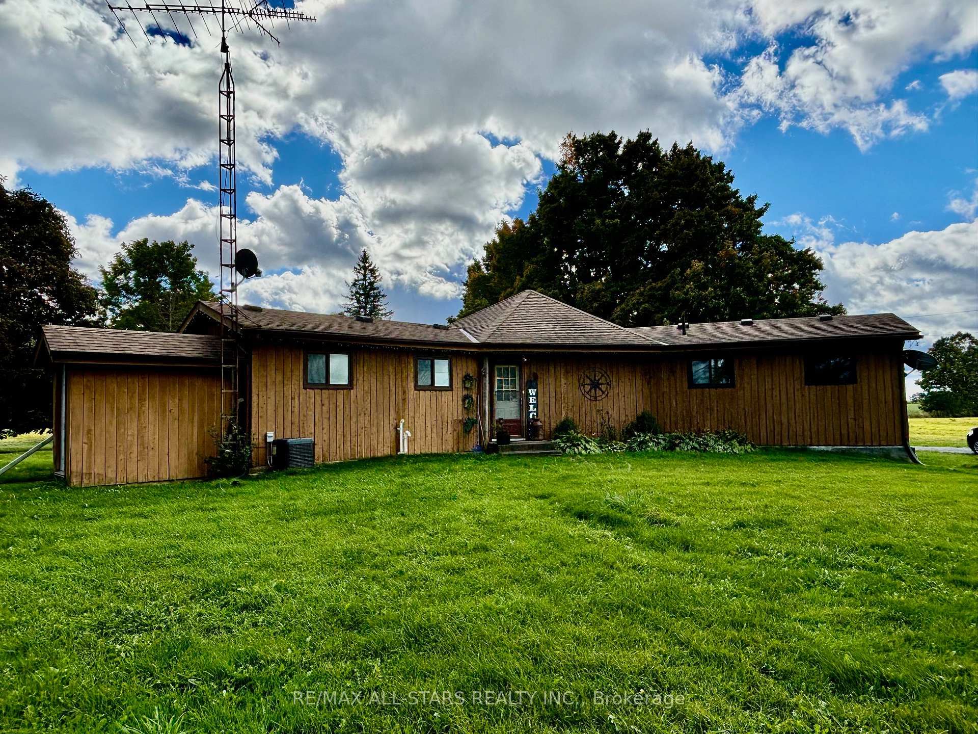 Photo 1 of 2205 Concession 6, Brock, Rural Brock — HOMEH