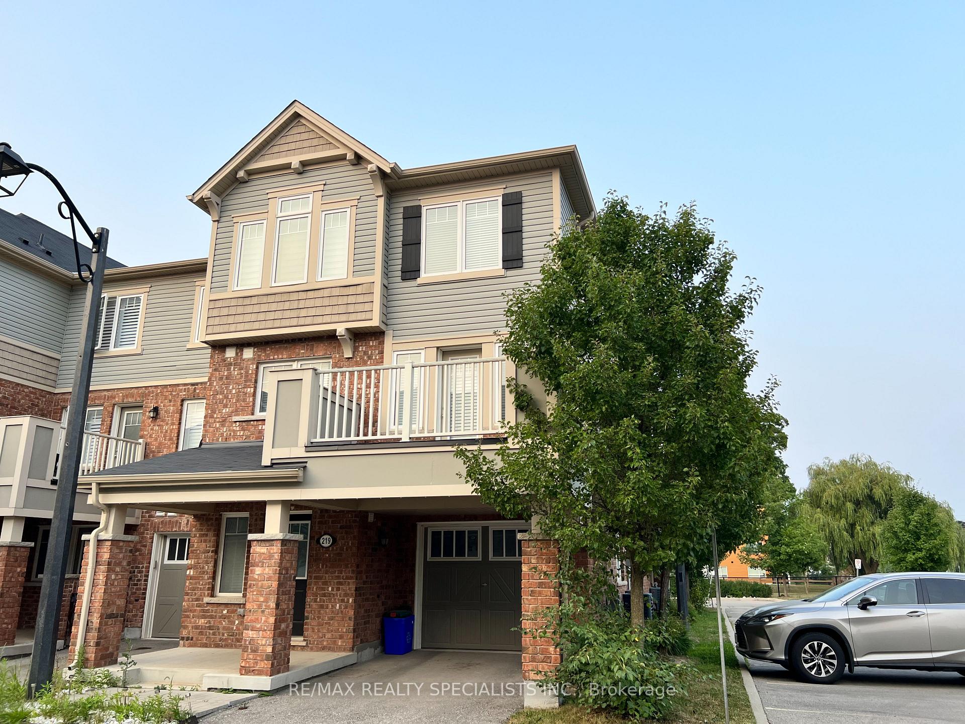 Photo 1 of 219 Netherby Lane, Kitchener — HOMEH