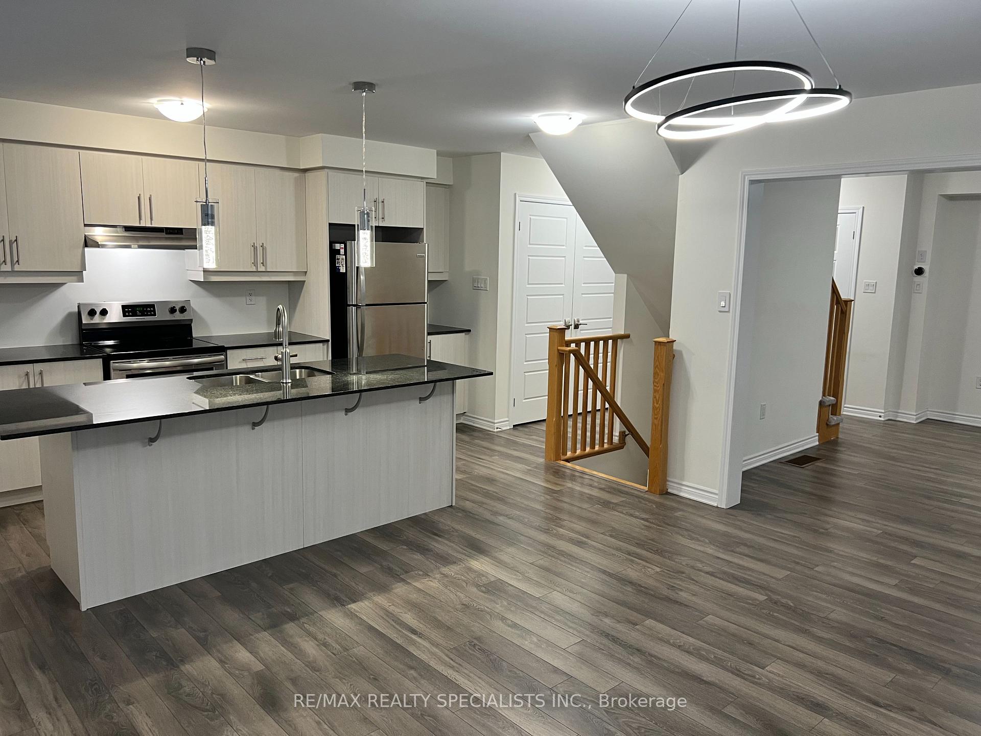 Photo 4 of 219 Netherby Lane, Kitchener — HOMEH