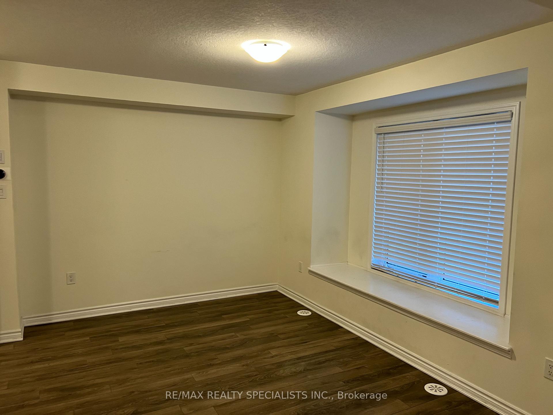 Photo 10 of 219 Netherby Lane, Kitchener — HOMEH