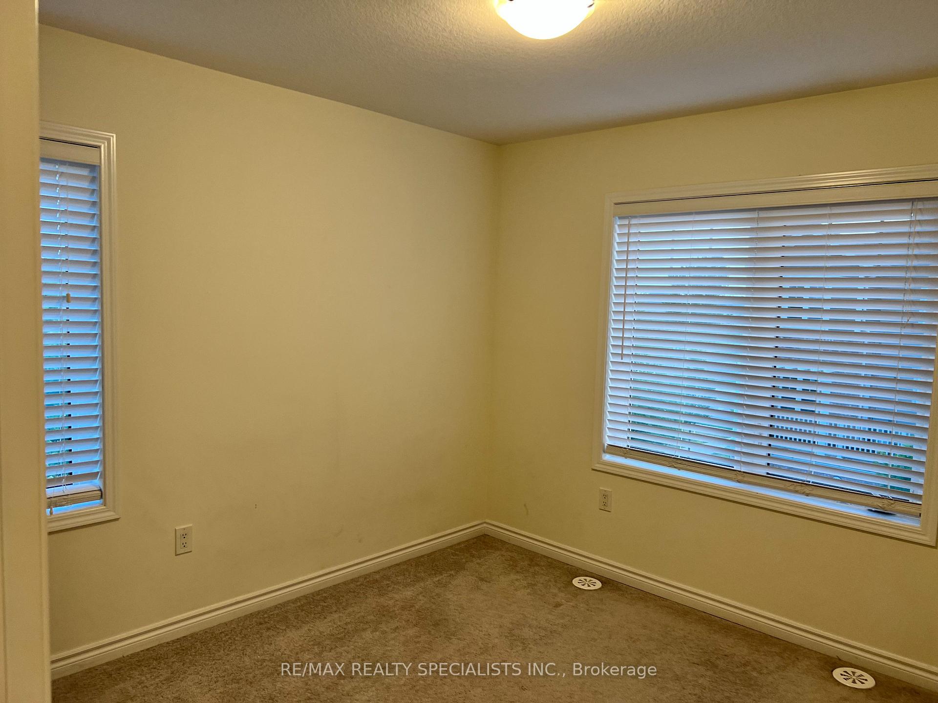 Photo 11 of 219 Netherby Lane, Kitchener — HOMEH